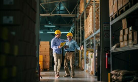 Jak optymalizować czas obsługi ładunków kontenerowych?