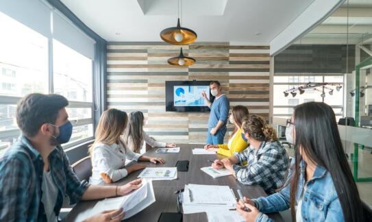 Organizacja spotkań biznesowych nad morzem: Nasza oferta konferencyjna