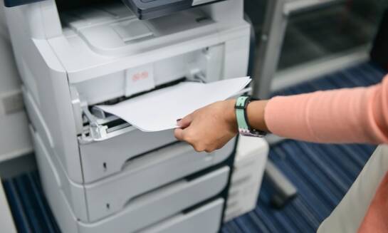 Kserokopiarka A3 kolorowa – jak wybrać najlepszy model do swojego biura?