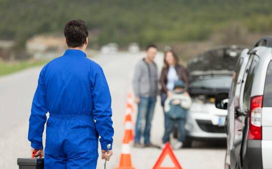 Zalety korzystania z usług pomocy drogowej w sytuacjach awaryjnych