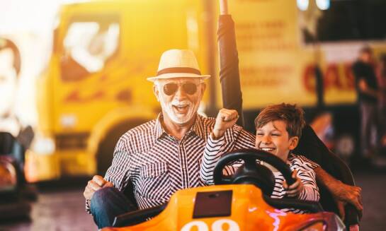 Co wyróżnia integracje firmowe organizowane na torze kartingowym?