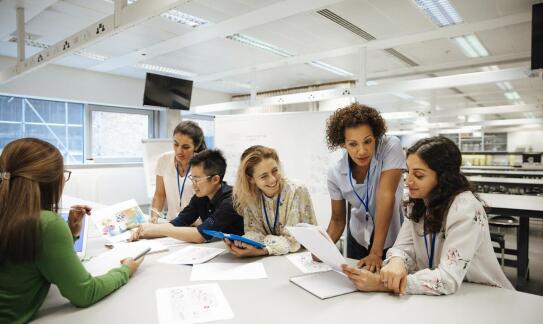 Jak obsługa kadrowo-płacowa wpływa na efektywność przedsiębiorstwa?