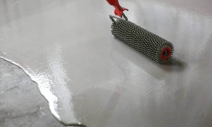 Farba do malowania posadzki betonowej: kluczowe aspekty aplikacji i trwałości