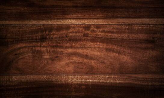 Jakie są różnice w brzmieniu między nowymi a używanymi gitarami klasycznymi?