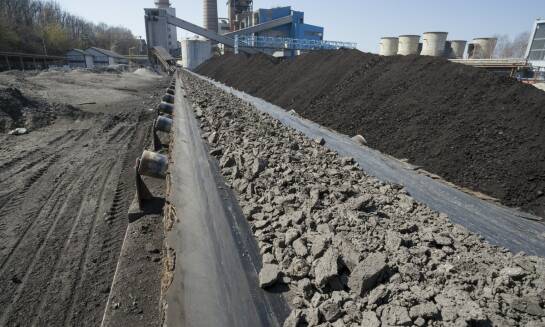 Jak skład opału dba o środowisko przy sprzedaży węgla?