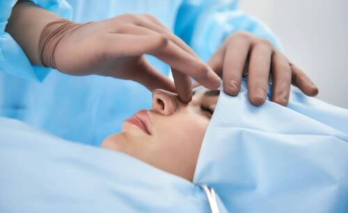 Bezpieczna korekta nosa kwasem hialuronowym – na co zwrócić uwagę?