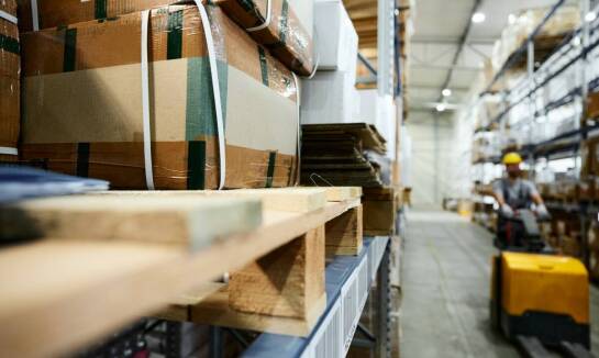 Bandownica do spinania palet: jakie materiały eksploatacyjne są niezbędne?