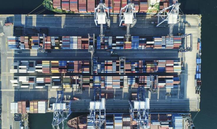 Jak rozwój technologiczny wpływa na transport międzynarodowy z Piotrkowa Trybunalskiego?