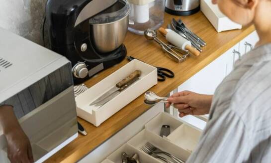 Porównanie funkcjonalności różnych modeli szuflad rejs