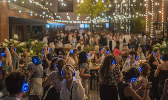 Wynajem zestawów silent disco – Silent Disco Party