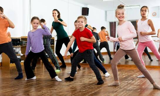 Nowoczesne metody nauki jazdy figurowej na rolkach dla początkujących