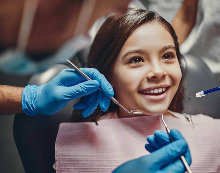 Jakie są najnowsze metody leczenia próchnicy u dzieci stosowane przez dentystów dziecięcych?
