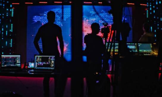 Jak monitoring wpływa na efektywność działań ochrony fizycznej?