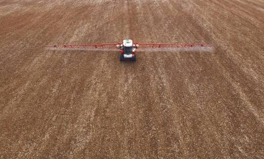 Porównanie efektywności opryskiwacza 36m z innymi modelami dostępnymi na rynku