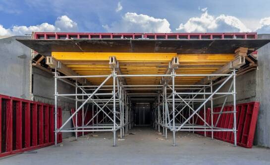 Jak obliczyć dopuszczalne obciążenie regałów?