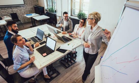 Jak zaplanować skuteczną strategię reklamy zewnętrznej?