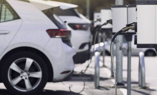 Czym jest elektromobilność i na czym polega?
