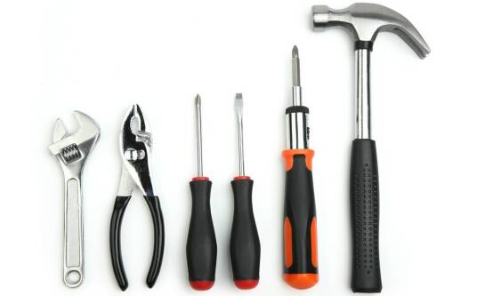 Jak zdemontować skrzydło okna PCV?