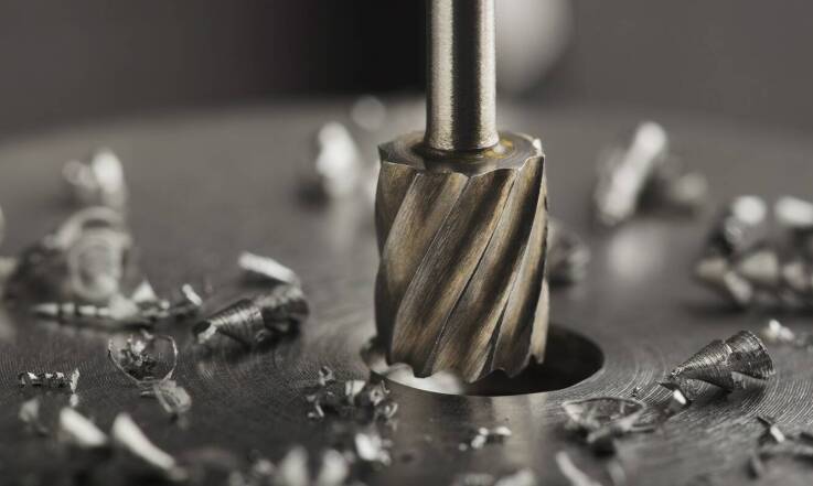 Jak obróbka mechaniczna wpływa na trwałość głowicy?