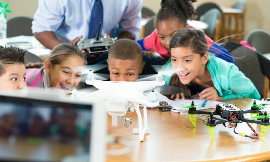 Wpływ programowania na rozwój umiejętności społecznych u dzieci – tematyka szkoleń