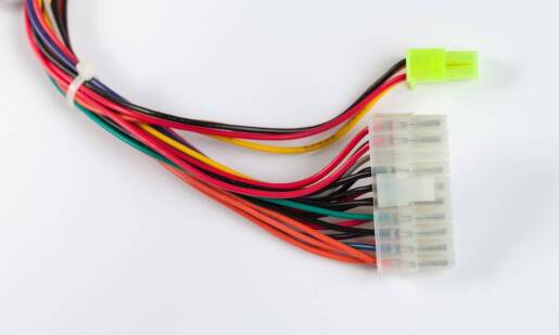 Zasilacz wtyczkowy do LED – jakie funkcje są najbardziej przydatne?