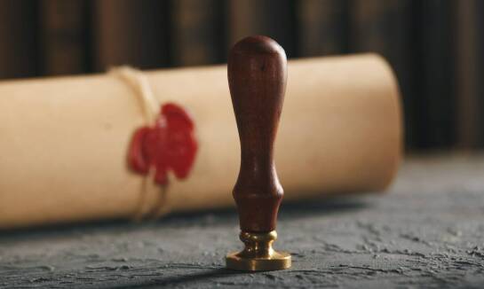 Jakie są wymogi formalne przy sporządzaniu testamentu u notariusza?