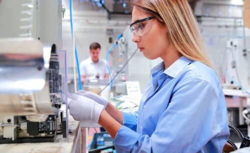 Serwis pogwarancyjny systemów I-Net – dlaczego warto go zlecić specjalistom?