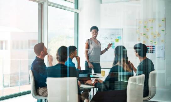 Jak poprawić swoje kompetencje interpersonalne dzięki szkoleniom?