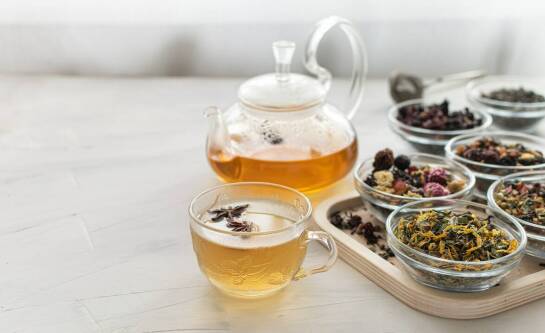 Jak długo parzyć zieloną herbatę?