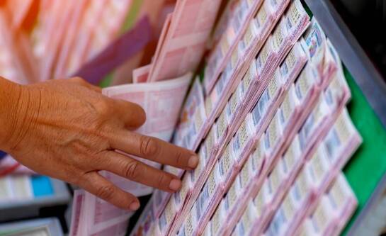 Ile zarabia kolektor Lotto?