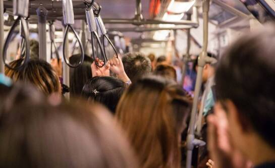 Jak dojechać z lotniska w Atenach do centrum miasta?