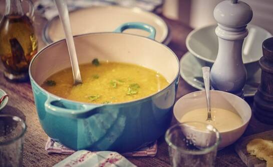 Co zrobić z gotowanym kurczakiem z rosołu