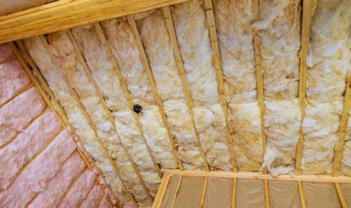 Jak pianka poliuretanowa wspiera izolację akustyczną poddaszy?