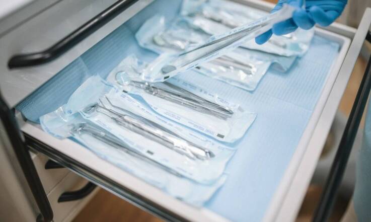 Innowacyjne rozwiązania materiałowe w ofercie hurtowni medycznych dla stomatologii