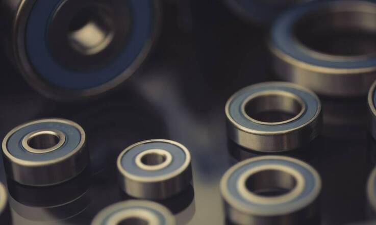 Smarowanie elementów precyzyjnych z molykote