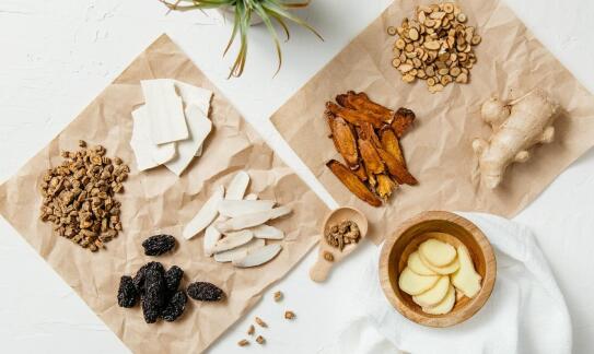 Odkryj smak i korzyści batonów wegańskich bez dodatku cukru