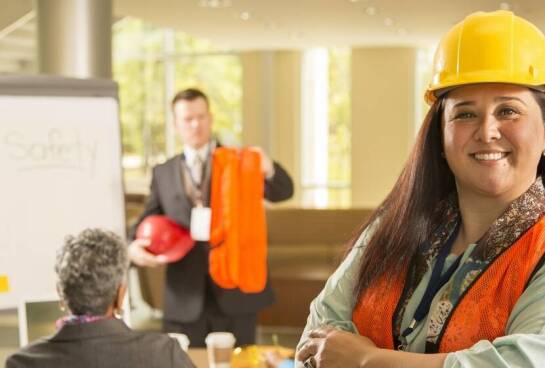 Znaczenie szkoleń okresowych dla służby BHP w kontekście przepisów prawnych