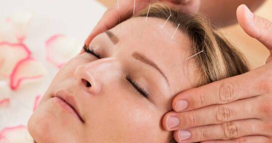 Akupunktura twarzy a poprawa elastyczności skóry