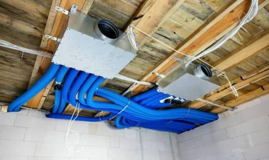 Jakie są różnice między rekuperatorami centralnymi a lokalnymi?