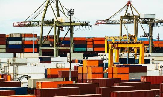 Jak dobrać odpowiedni kontener bramowy do specyfiki swojego przedsiębiorstwa?