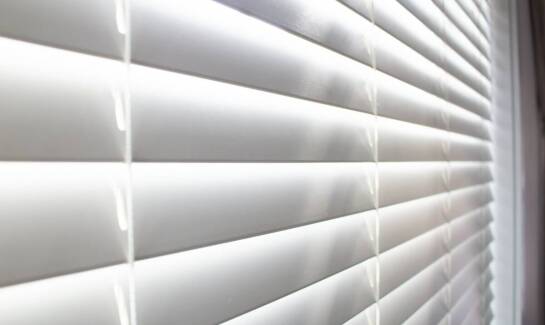 Jak żaluzje łódź mogą przyczynić się do oszczędności energetycznej?