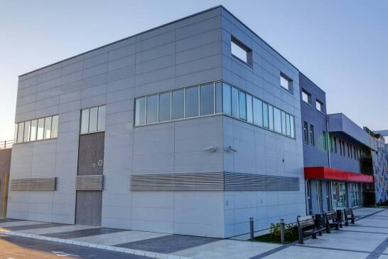 Rola bezpieczeństwa technicznego w codziennym funkcjonowaniu biurowców