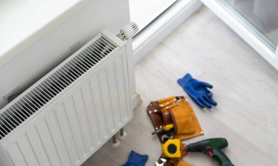 Jakie są kluczowe aspekty wyboru instalacji CO dla nowego budownictwa?