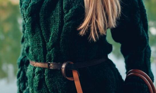 Jak płaszcz oversize damski może urozmaicić jesienną stylizację?