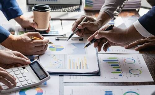 Rola specjalistów w tworzeniu planów gospodarczych dla wspólnot