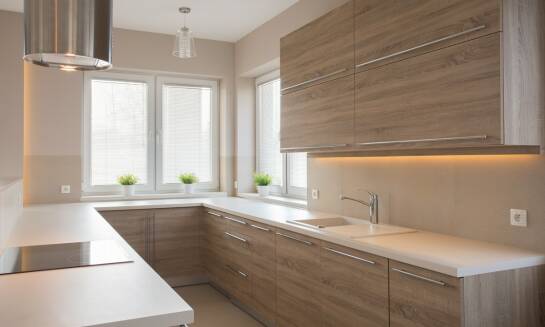 W pełni wyposażona kuchnia – kluczowy element zakwaterowania dla pracowników