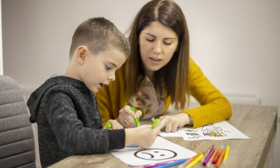Rola zajęć z logopedą i psychologiem w przedszkolu na Bronowicach