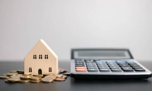 Wpływ stóp procentowych na koszt kredytu hipotecznego: Co warto wiedzieć w 2025 roku?