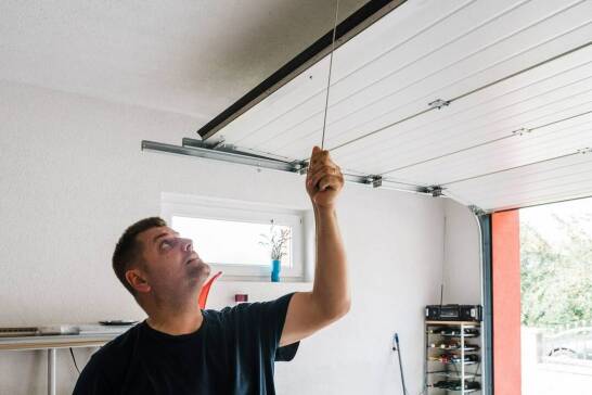 Serwis bram garażowych: jakie usługi są najczęściej potrzebne?