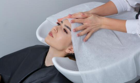 Ręczniki jednorazowe w salonach kosmetycznych